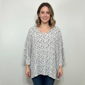 Chicos Abstract Brushstroke Blouse